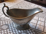gravy boat