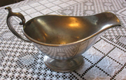 gravy boat